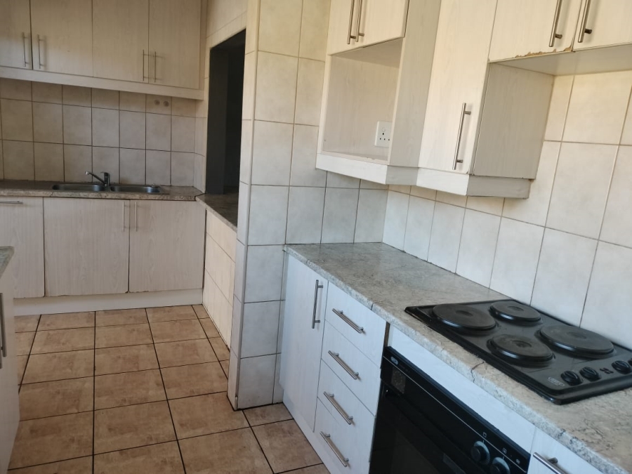 3 Bedroom Property for Sale in Hesteapark Gauteng
