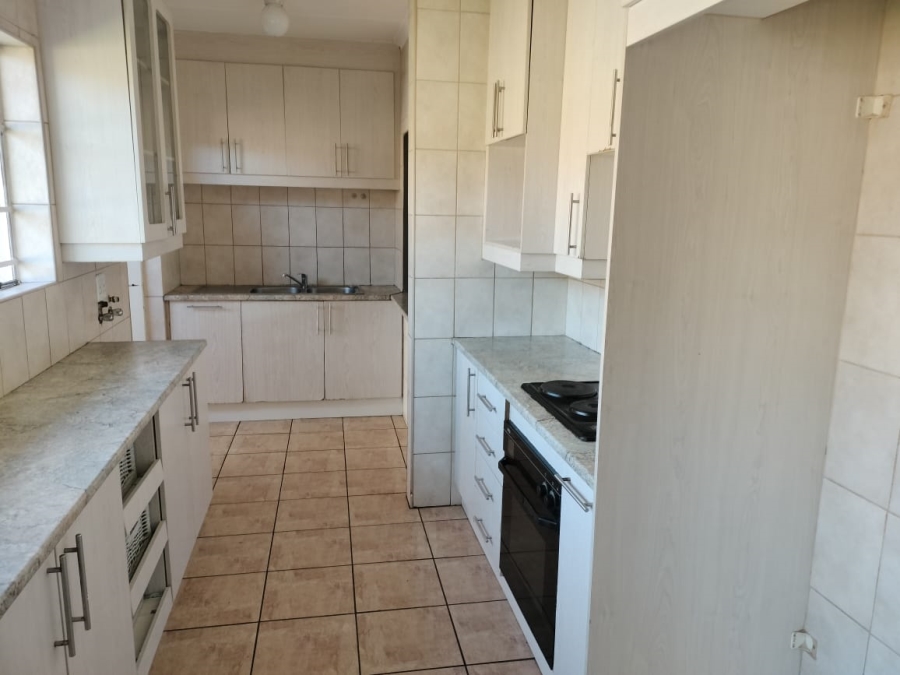 3 Bedroom Property for Sale in Hesteapark Gauteng
