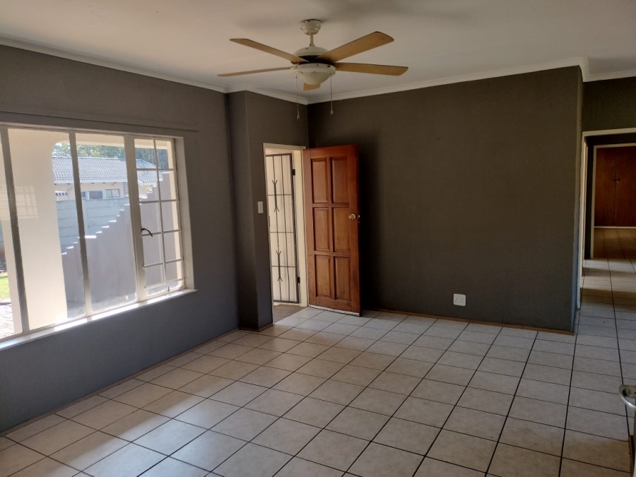 3 Bedroom Property for Sale in Hesteapark Gauteng