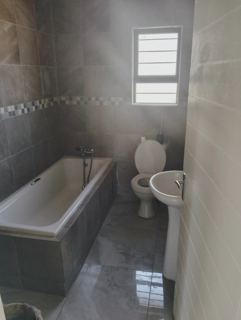 3 Bedroom Property for Sale in Crystal Park Gauteng