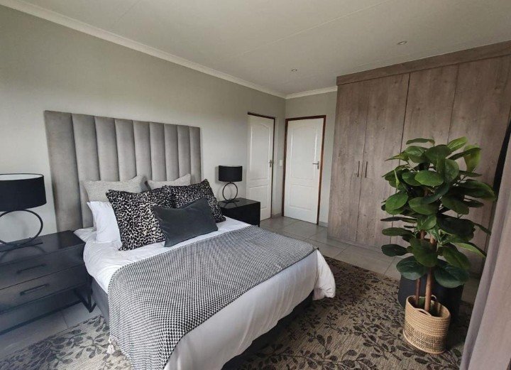 3 Bedroom Property for Sale in Selcourt Gauteng