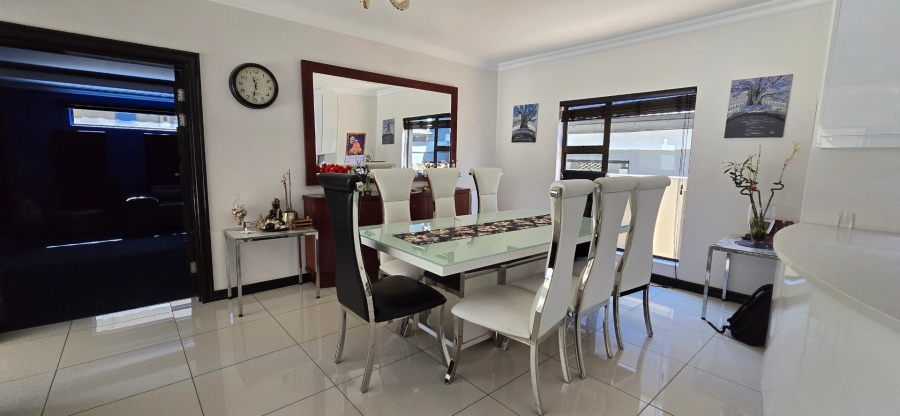 4 Bedroom Property for Sale in Aspen Hills Gauteng