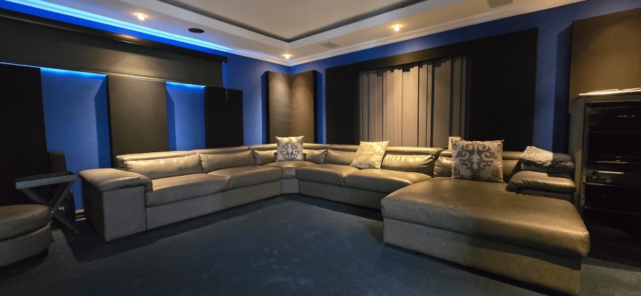 4 Bedroom Property for Sale in Aspen Hills Gauteng