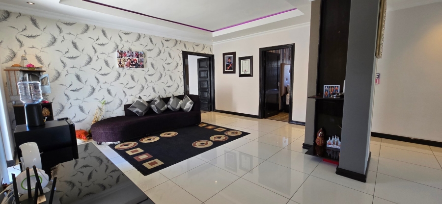 4 Bedroom Property for Sale in Aspen Hills Gauteng