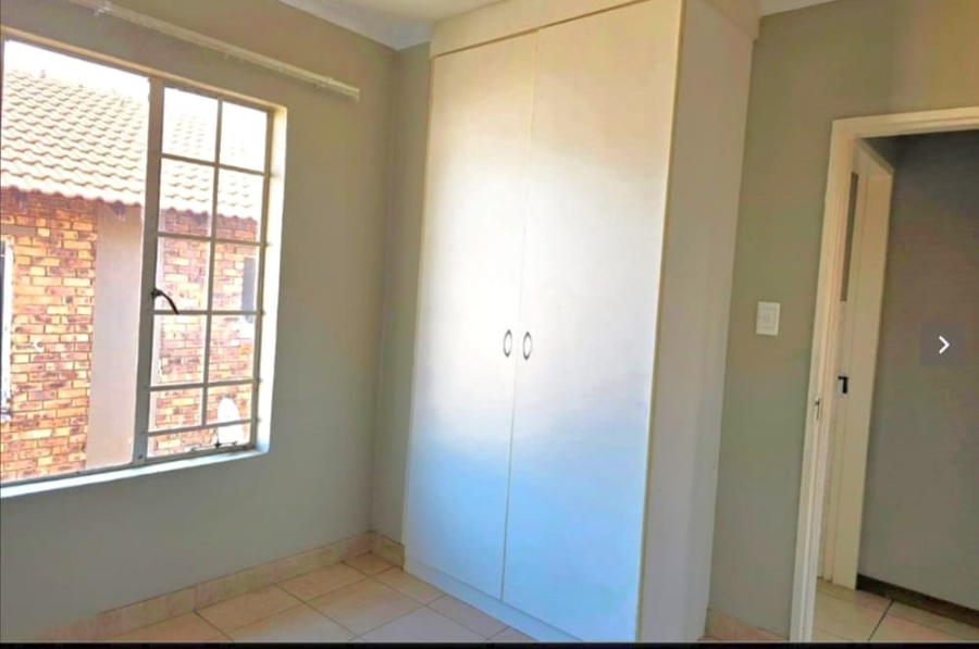 2 Bedroom Property for Sale in Kempton Park Central Gauteng