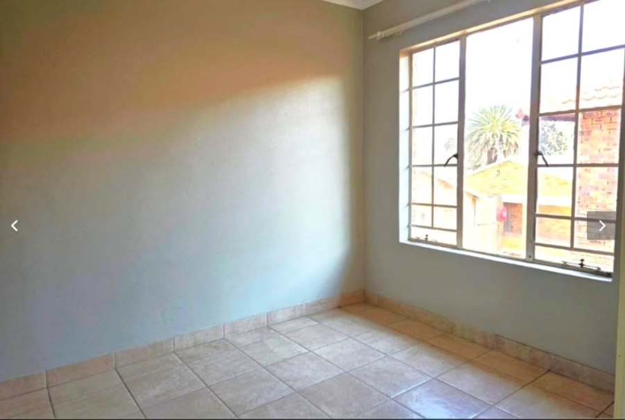 2 Bedroom Property for Sale in Kempton Park Central Gauteng