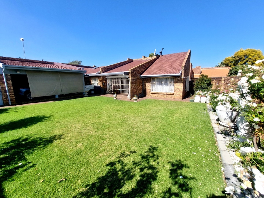2 Bedroom Property for Sale in Bartlett Gauteng