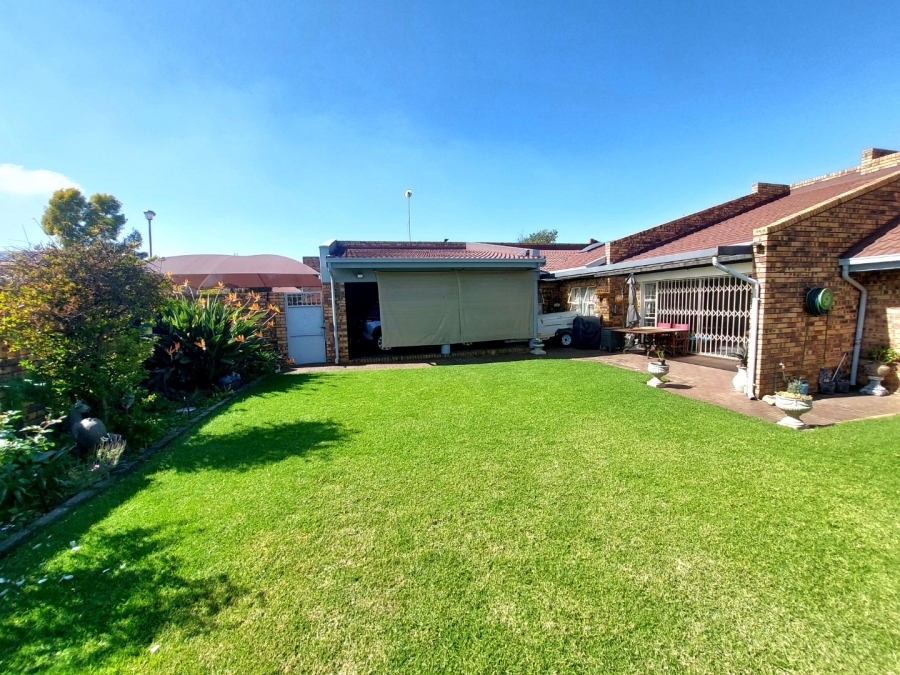 2 Bedroom Property for Sale in Bartlett Gauteng