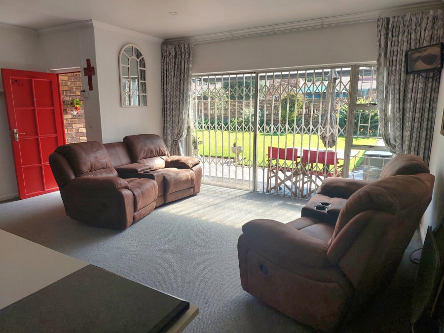 2 Bedroom Property for Sale in Bartlett Gauteng