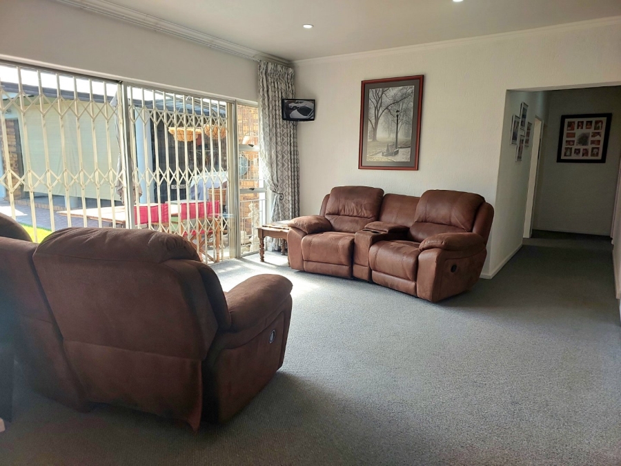 2 Bedroom Property for Sale in Bartlett Gauteng