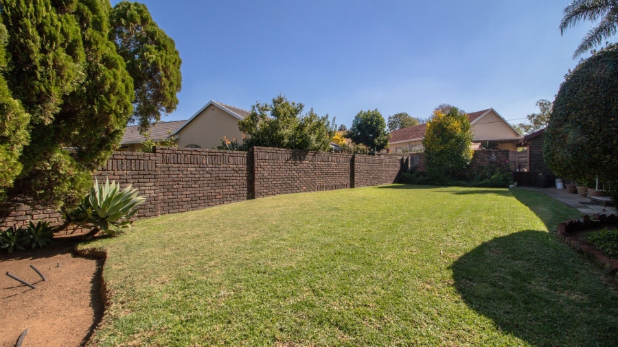 5 Bedroom Property for Sale in Birchleigh Gauteng