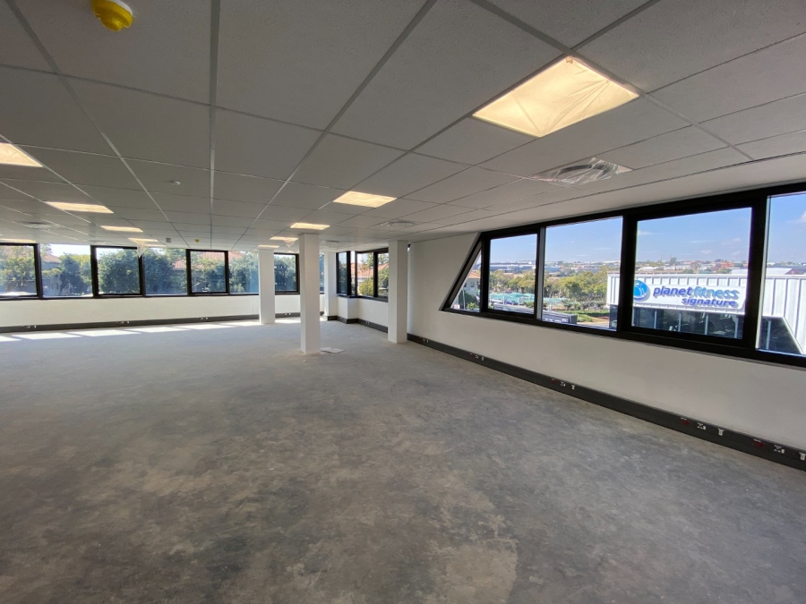 Commercial Property for Sale in Vorna Valley Gauteng
