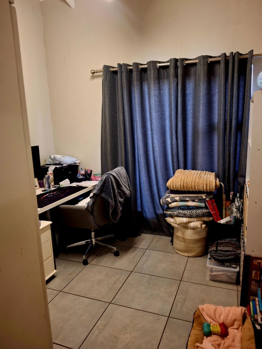 To Let 2 Bedroom Property for Rent in Pomona Gauteng