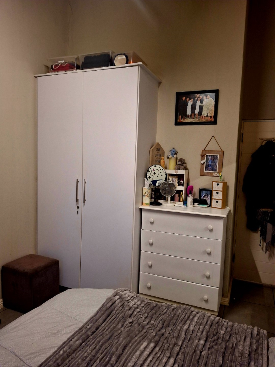 To Let 2 Bedroom Property for Rent in Pomona Gauteng