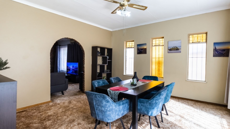 4 Bedroom Property for Sale in Zwartkop Gauteng