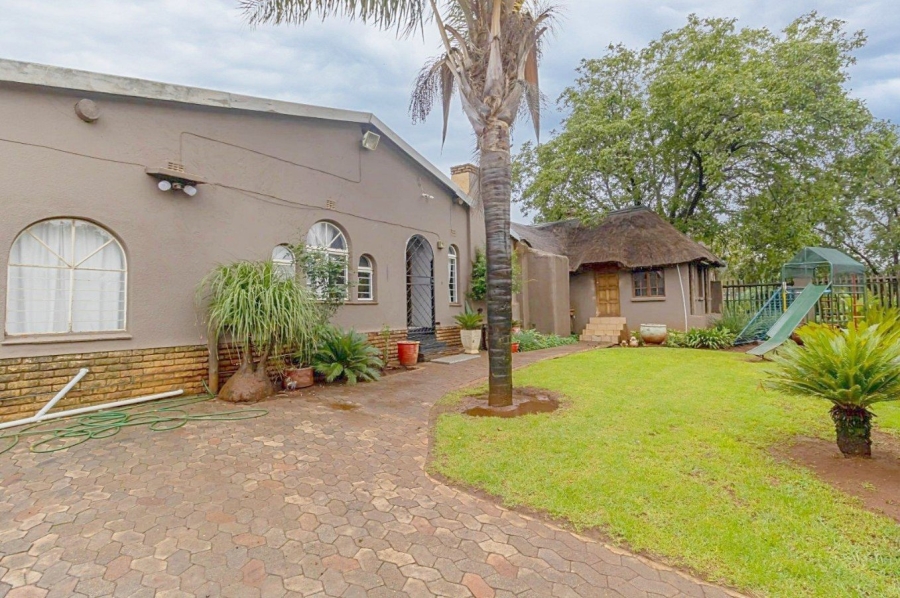 4 Bedroom Property for Sale in Dersley Gauteng