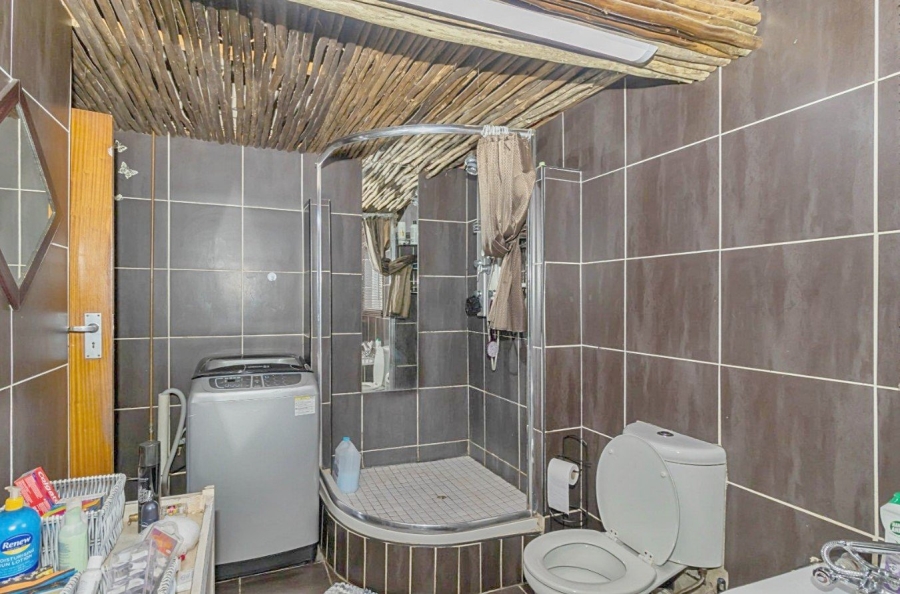 4 Bedroom Property for Sale in Dersley Gauteng