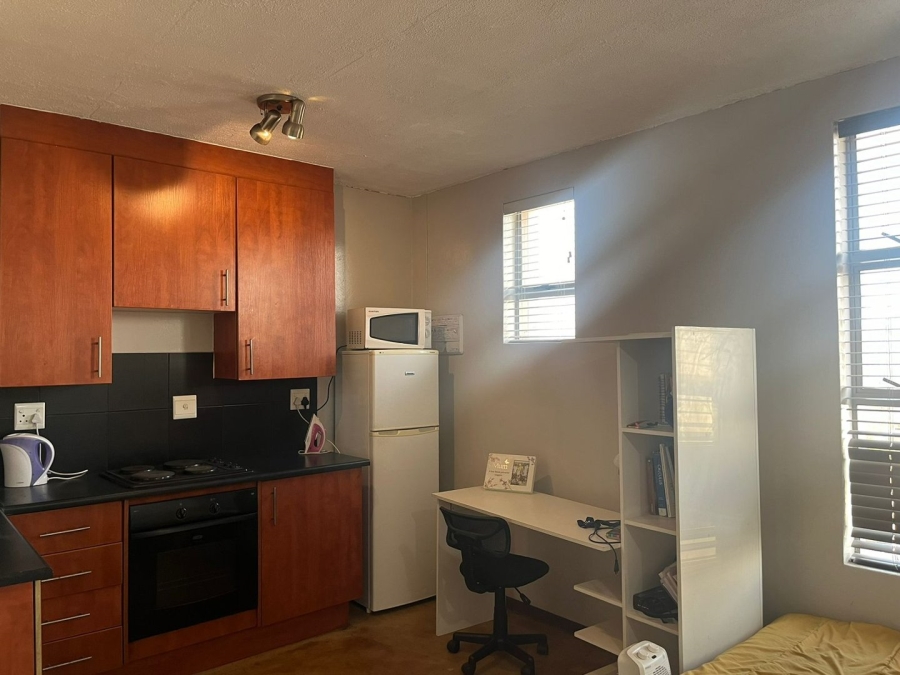 1 Bedroom Property for Sale in Hatfield Gauteng