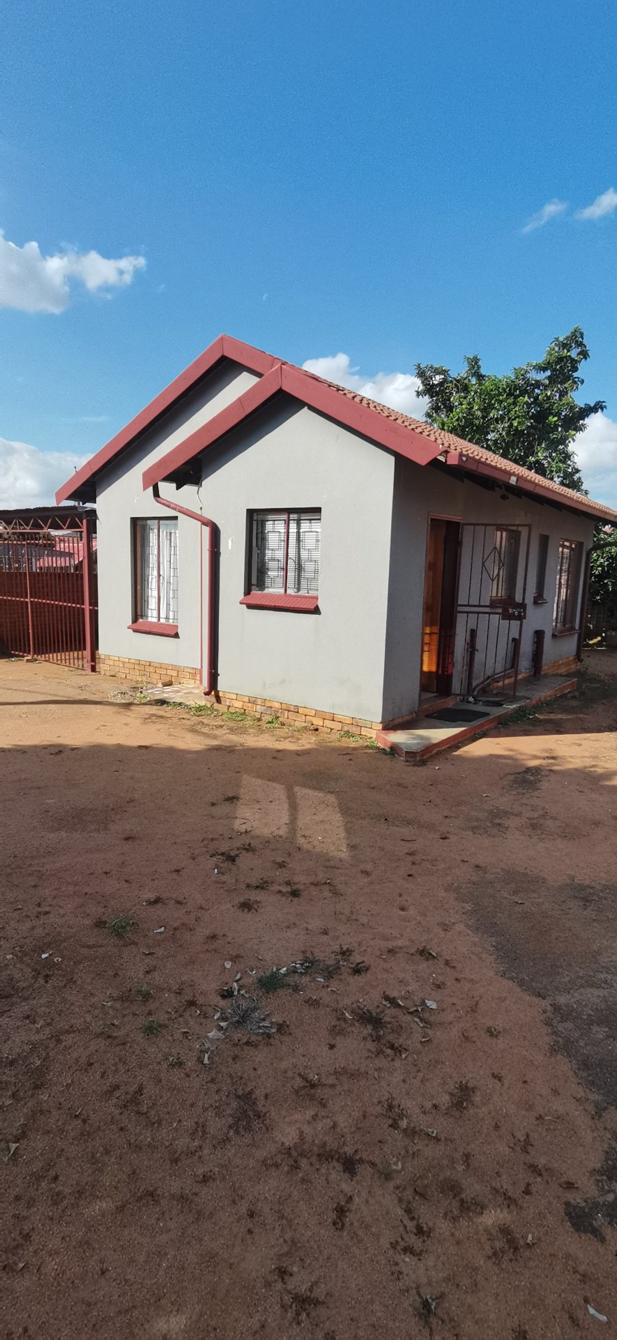 2 Bedroom Property for Sale in Soshanguve FF Gauteng