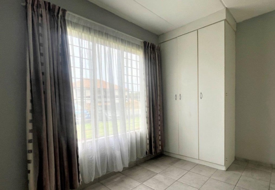 2 Bedroom Property for Sale in Parkrand Gauteng