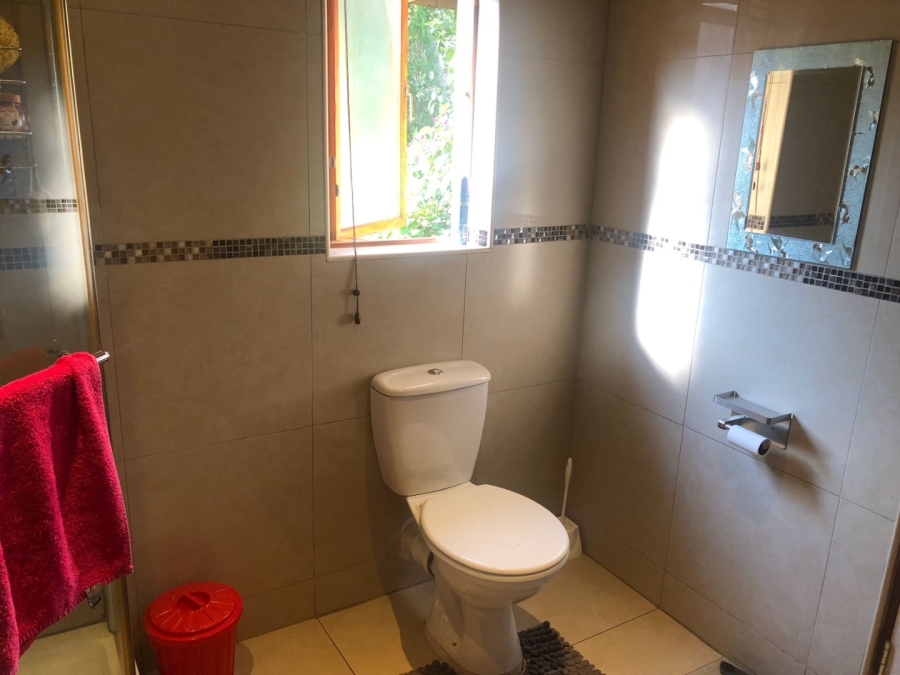5 Bedroom Property for Sale in Crescent Wood Country Estate Gauteng