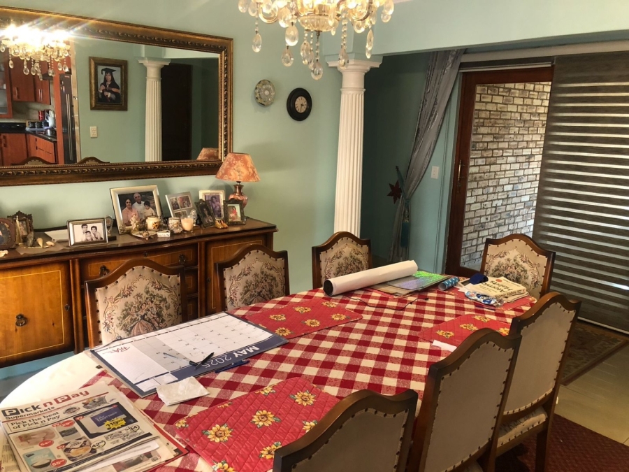 5 Bedroom Property for Sale in Crescent Wood Country Estate Gauteng