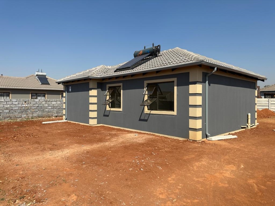  Bedroom Property for Sale in Crystal Park Gauteng