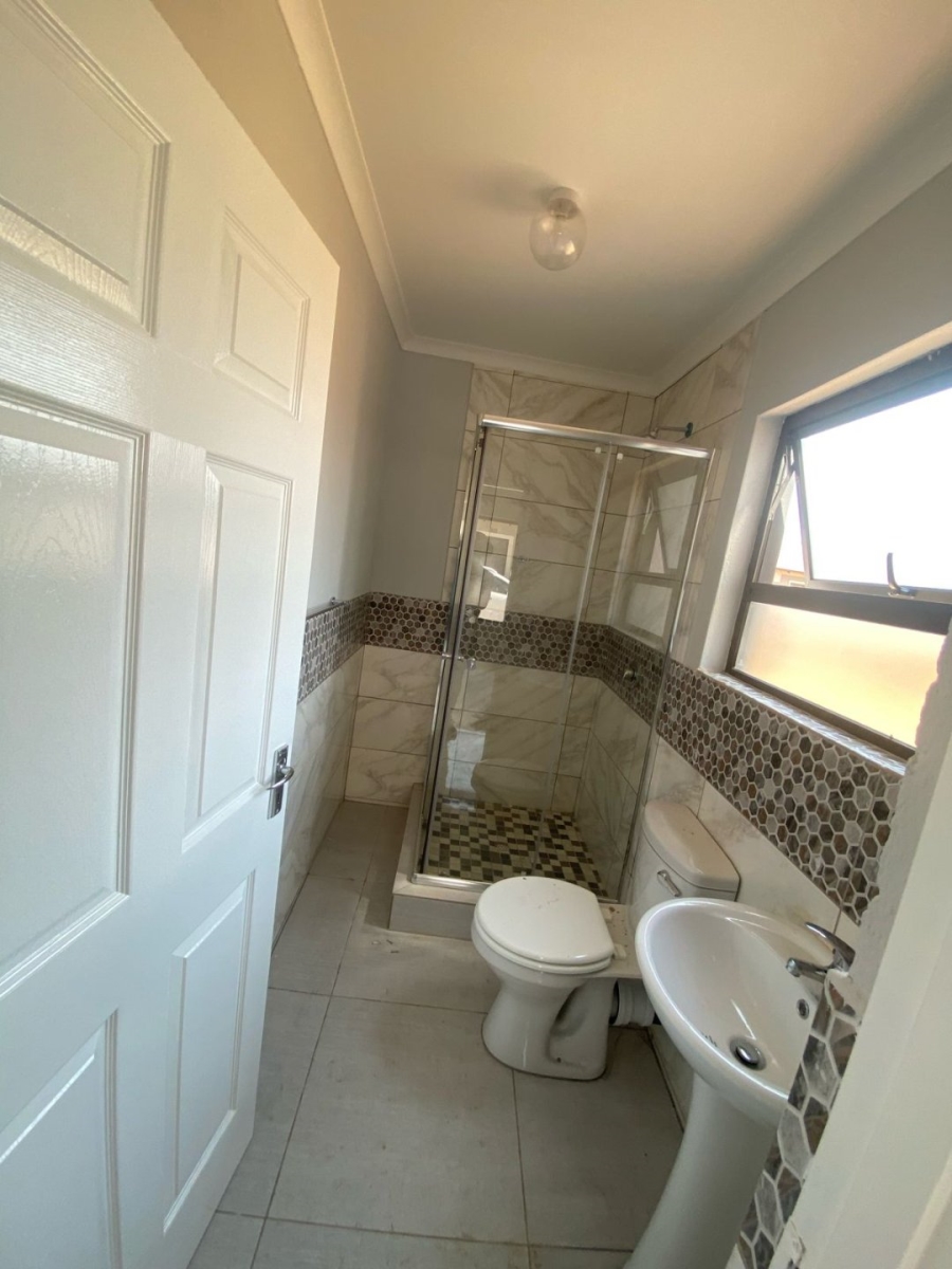  Bedroom Property for Sale in Dersley Gauteng