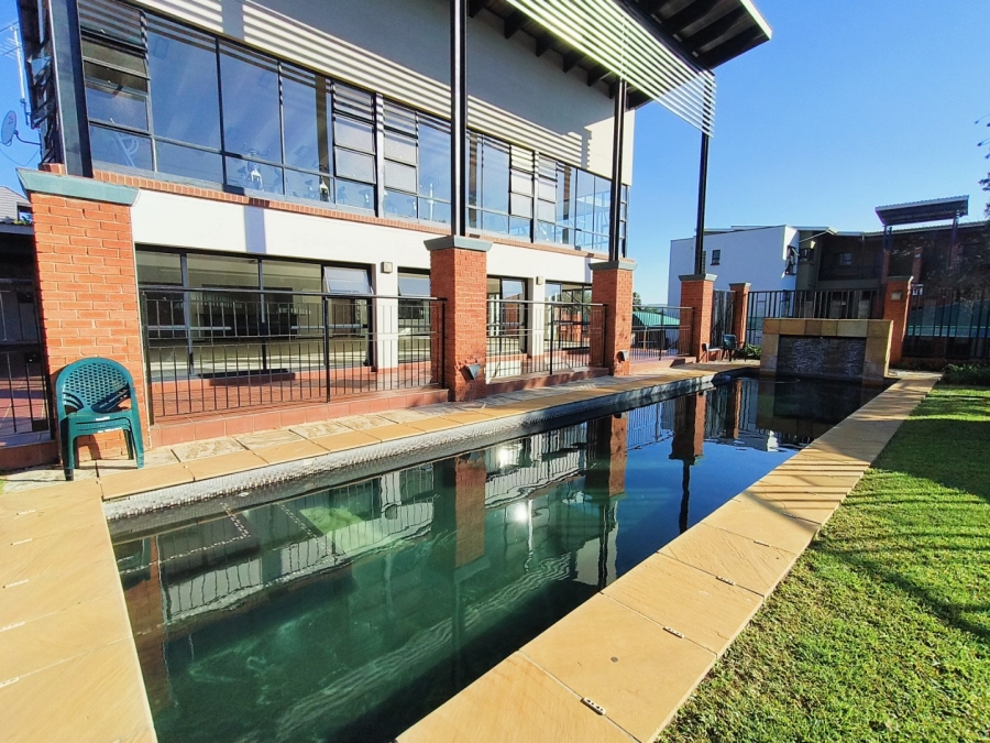 2 Bedroom Property for Sale in Douglasdale Gauteng