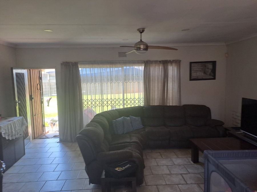 To Let 4 Bedroom Property for Rent in Witfield Gauteng