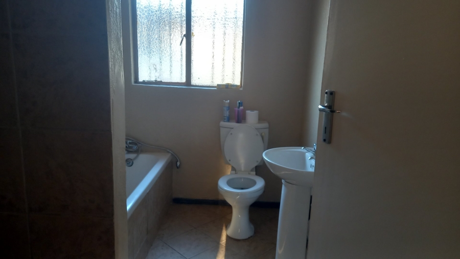 3 Bedroom Property for Sale in The Orchards Gauteng