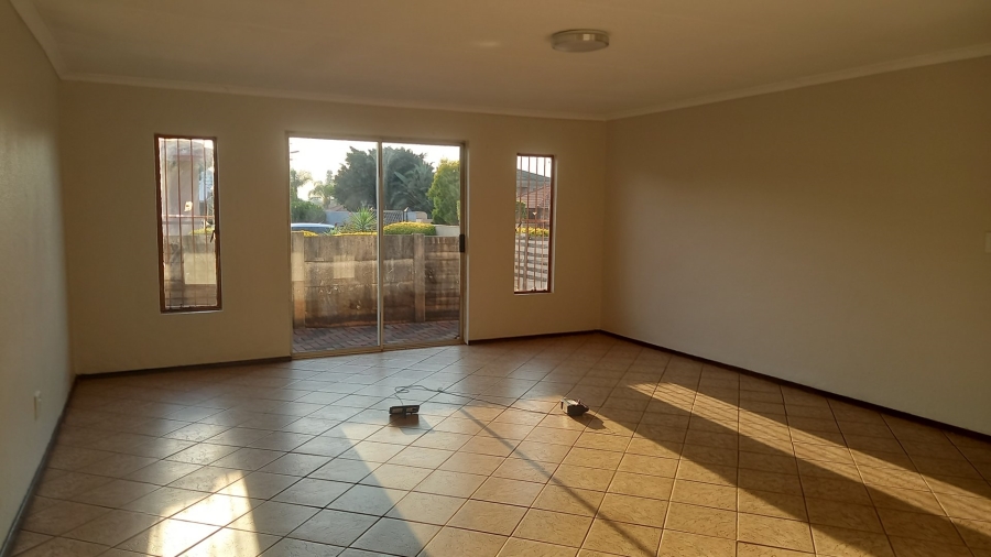 3 Bedroom Property for Sale in The Orchards Gauteng