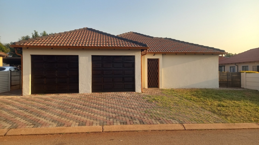 3 Bedroom Property for Sale in The Orchards Gauteng