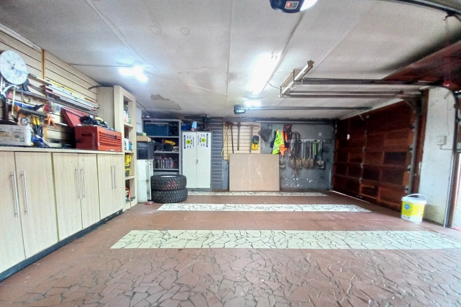 4 Bedroom Property for Sale in Primrose Hill Gauteng