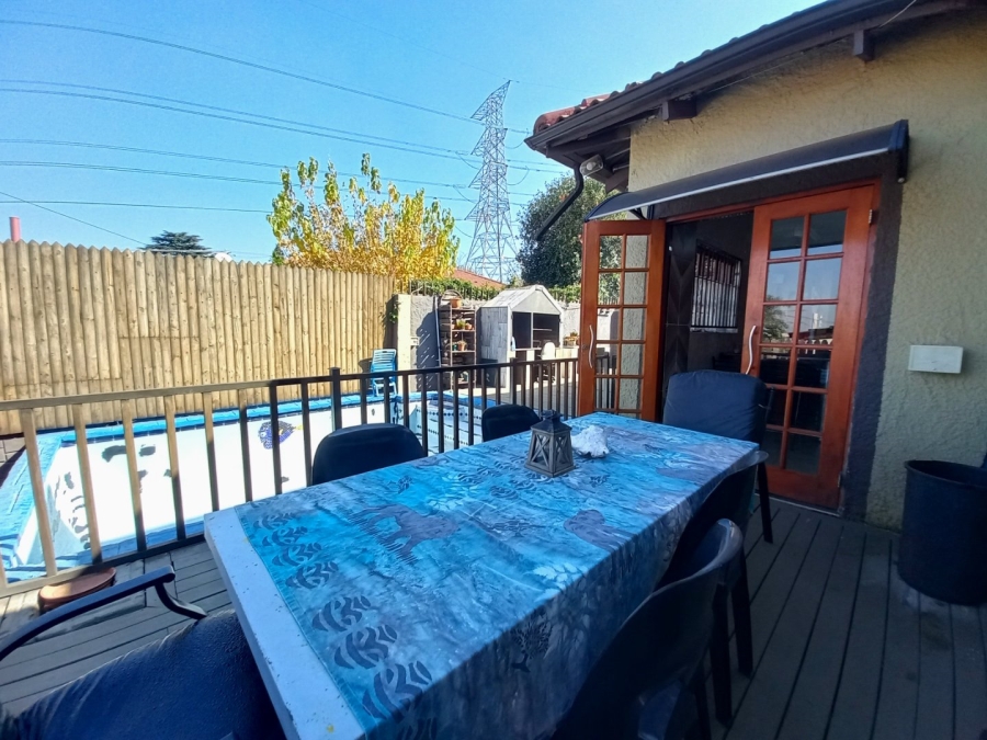 4 Bedroom Property for Sale in Primrose Hill Gauteng