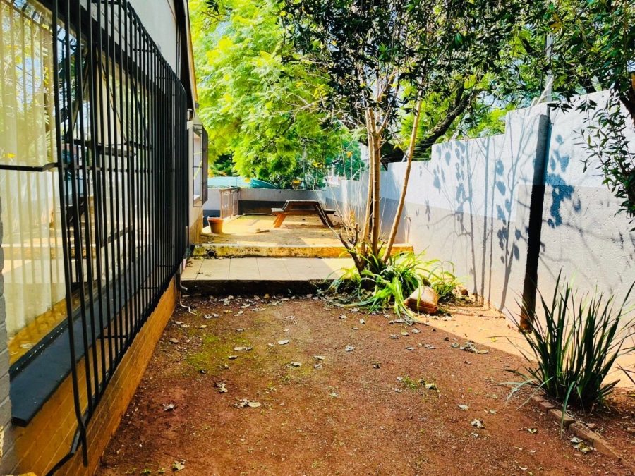 10 Bedroom Property for Sale in Melville Gauteng