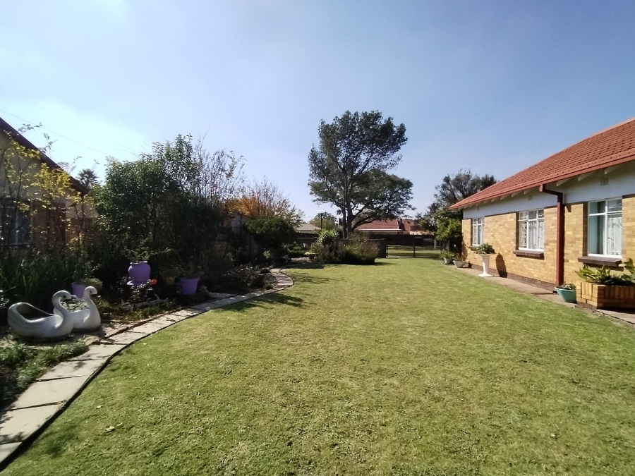 3 Bedroom Property for Sale in Selcourt Gauteng