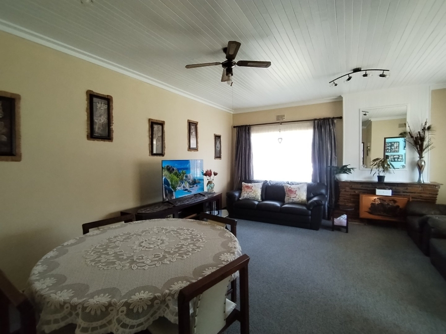 3 Bedroom Property for Sale in Selcourt Gauteng