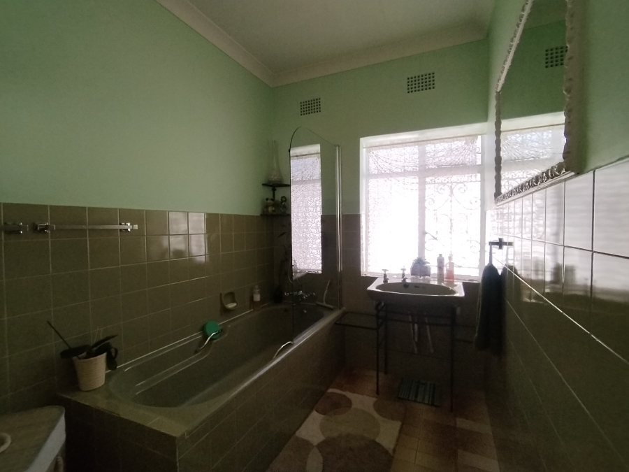 3 Bedroom Property for Sale in Selcourt Gauteng