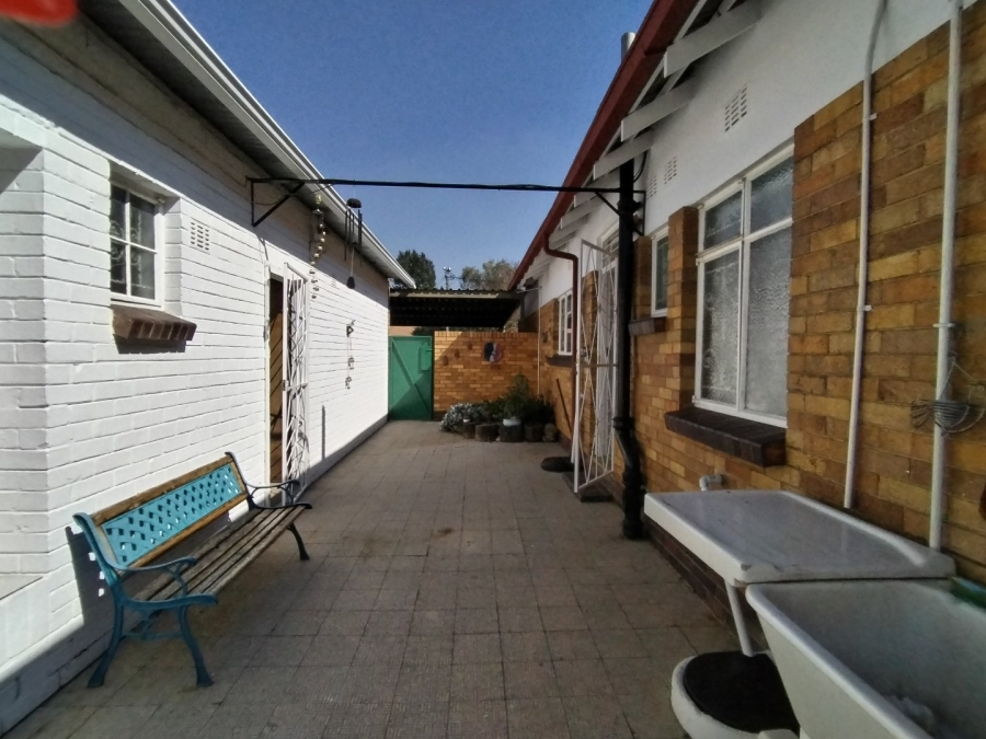 3 Bedroom Property for Sale in Selcourt Gauteng