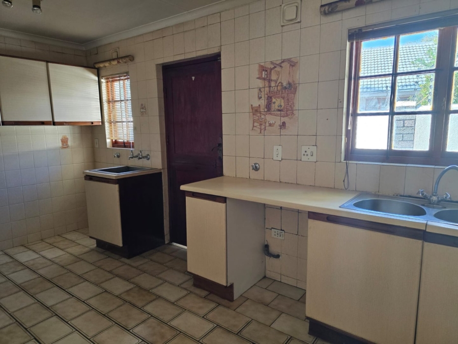 4 Bedroom Property for Sale in Bedfordview Gauteng