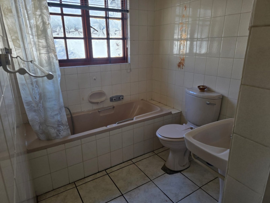 4 Bedroom Property for Sale in Bedfordview Gauteng