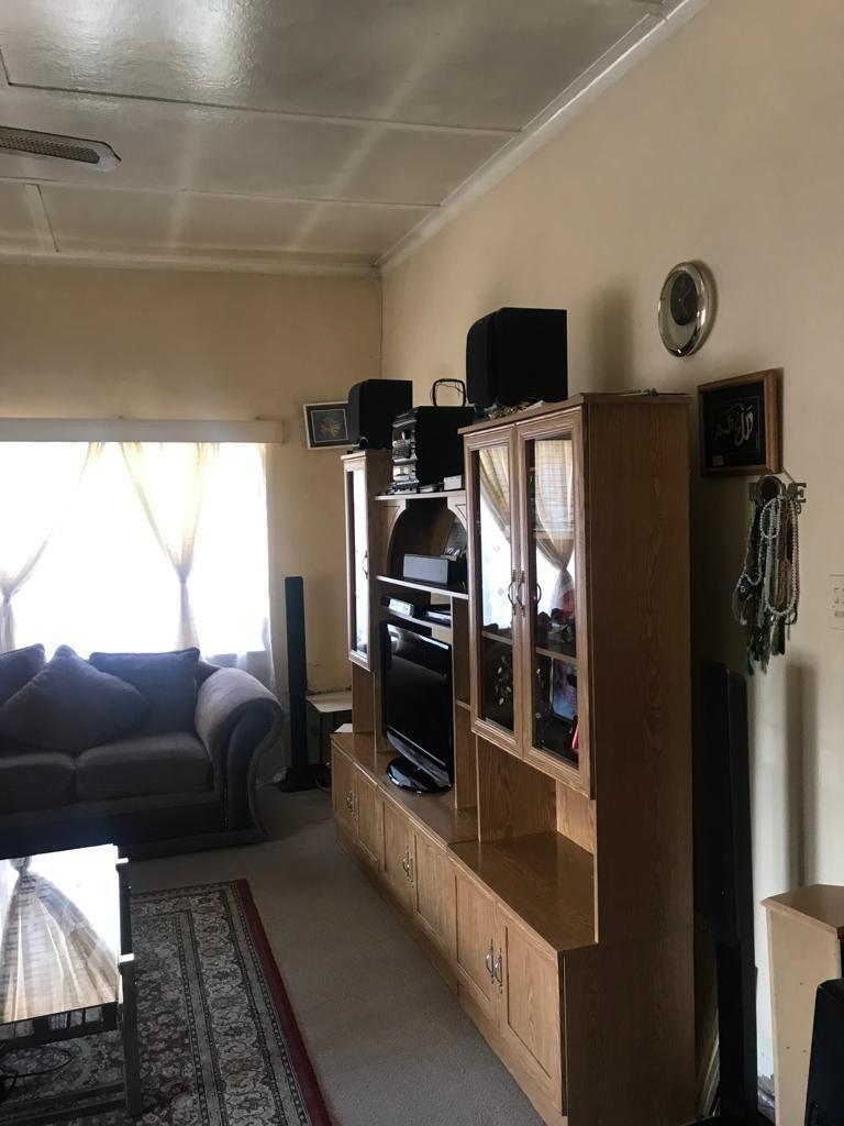 3 Bedroom Property for Sale in Newclare Gauteng