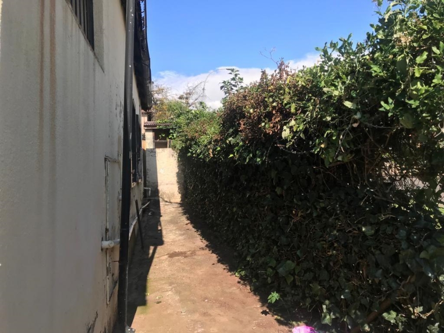 3 Bedroom Property for Sale in Newclare Gauteng