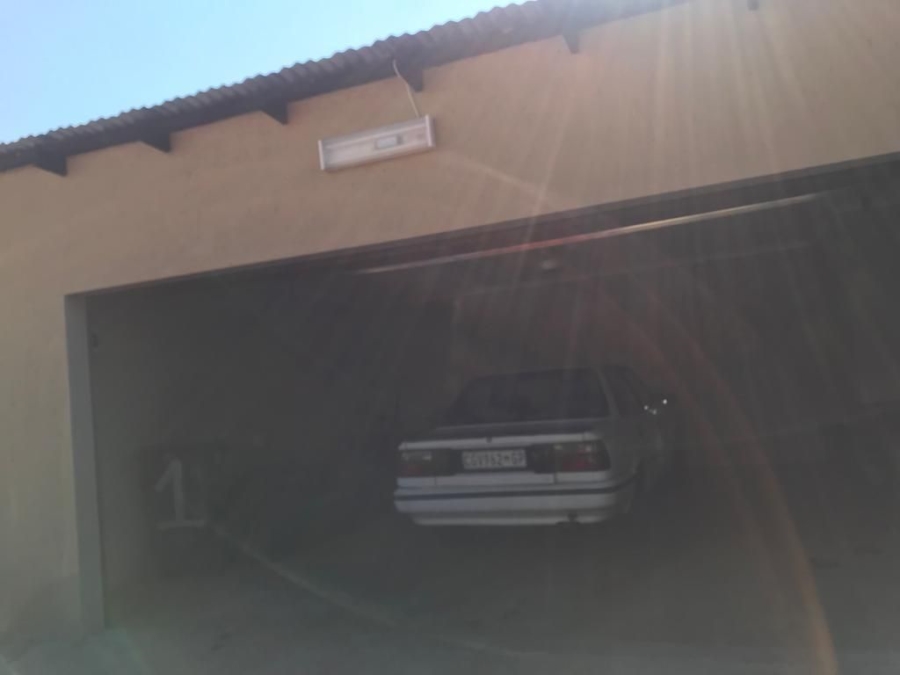 3 Bedroom Property for Sale in Newclare Gauteng