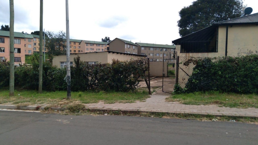 3 Bedroom Property for Sale in Newclare Gauteng