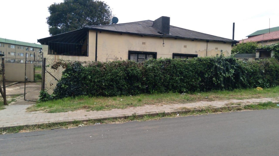 3 Bedroom Property for Sale in Newclare Gauteng