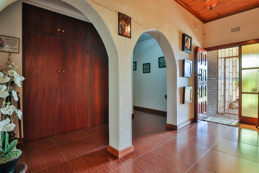 6 Bedroom Property for Sale in Tedderfield A H Gauteng