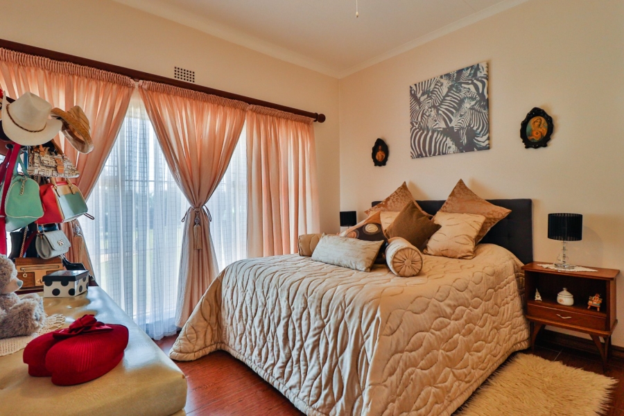 6 Bedroom Property for Sale in Tedderfield A H Gauteng