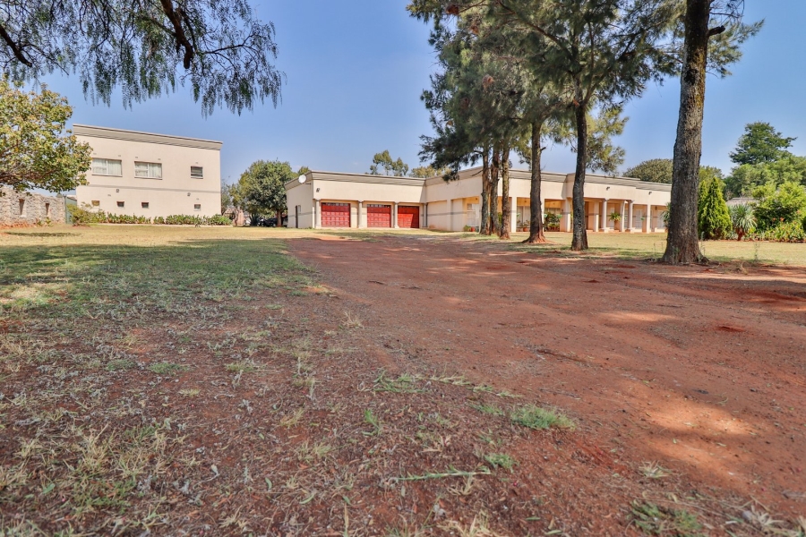 6 Bedroom Property for Sale in Tedderfield A H Gauteng
